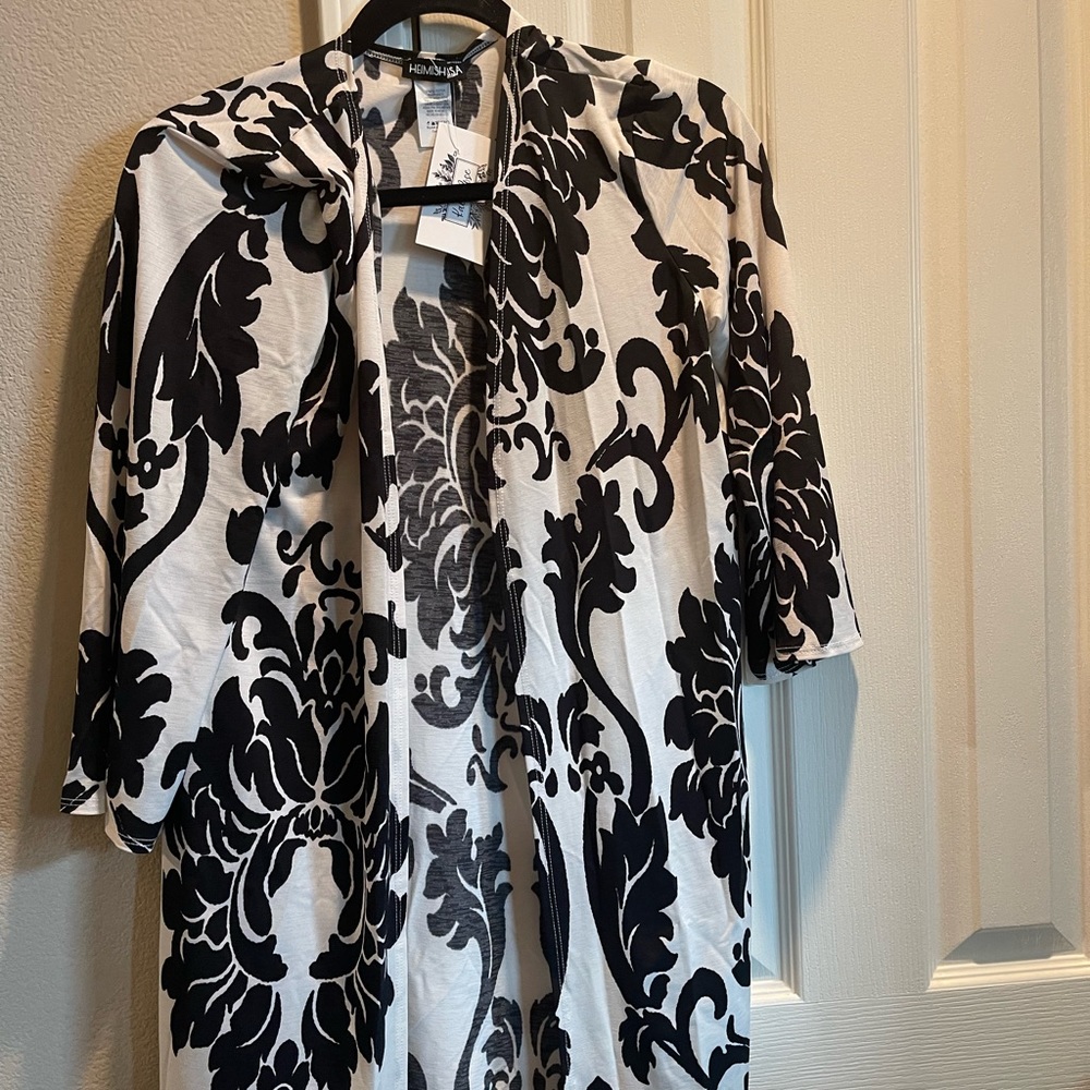 Womens Black & White Duster
